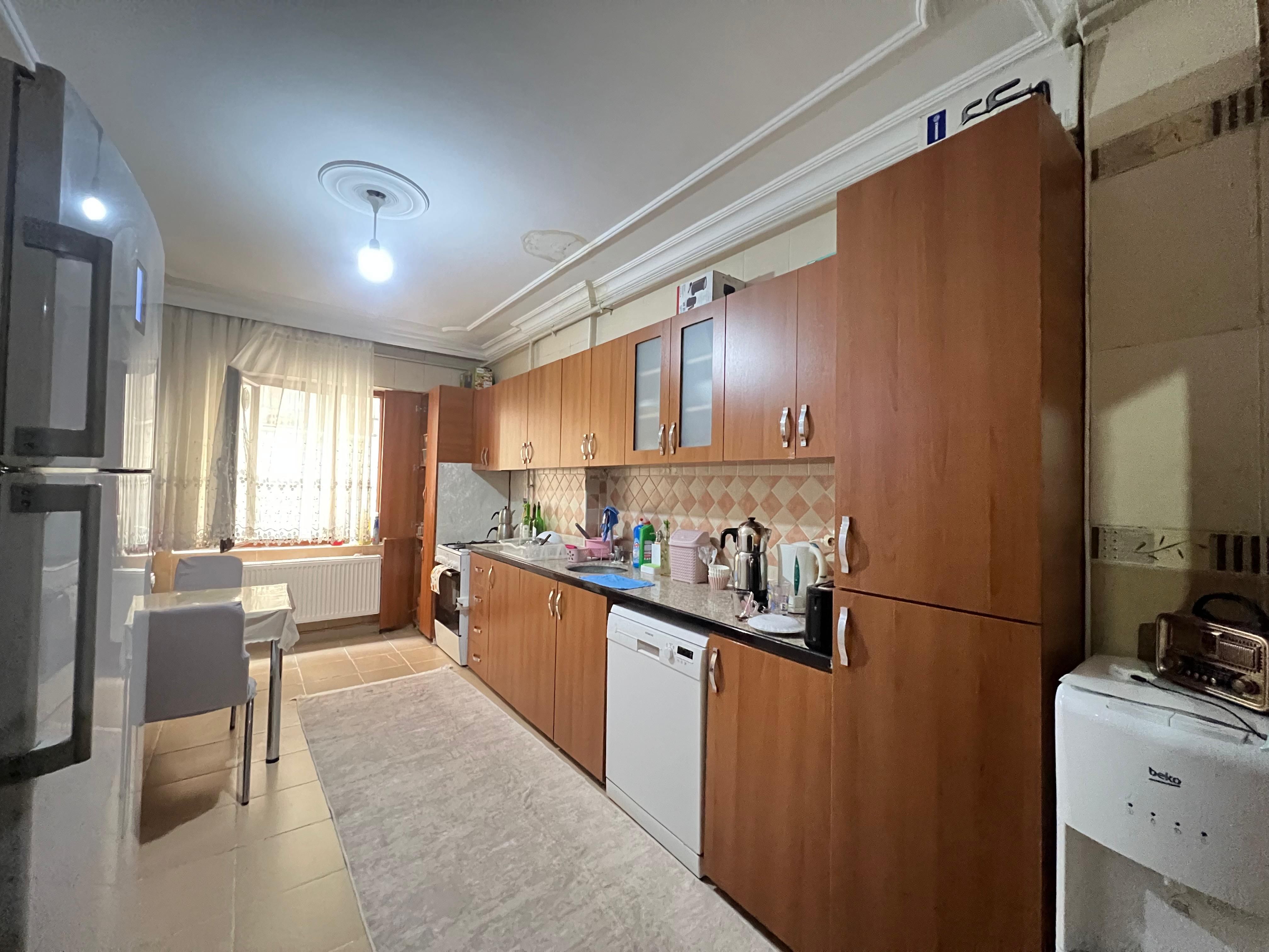 OFİS AKKOYUNLU 4.SOKAK'TA SATILIK 3+1 DAİRE