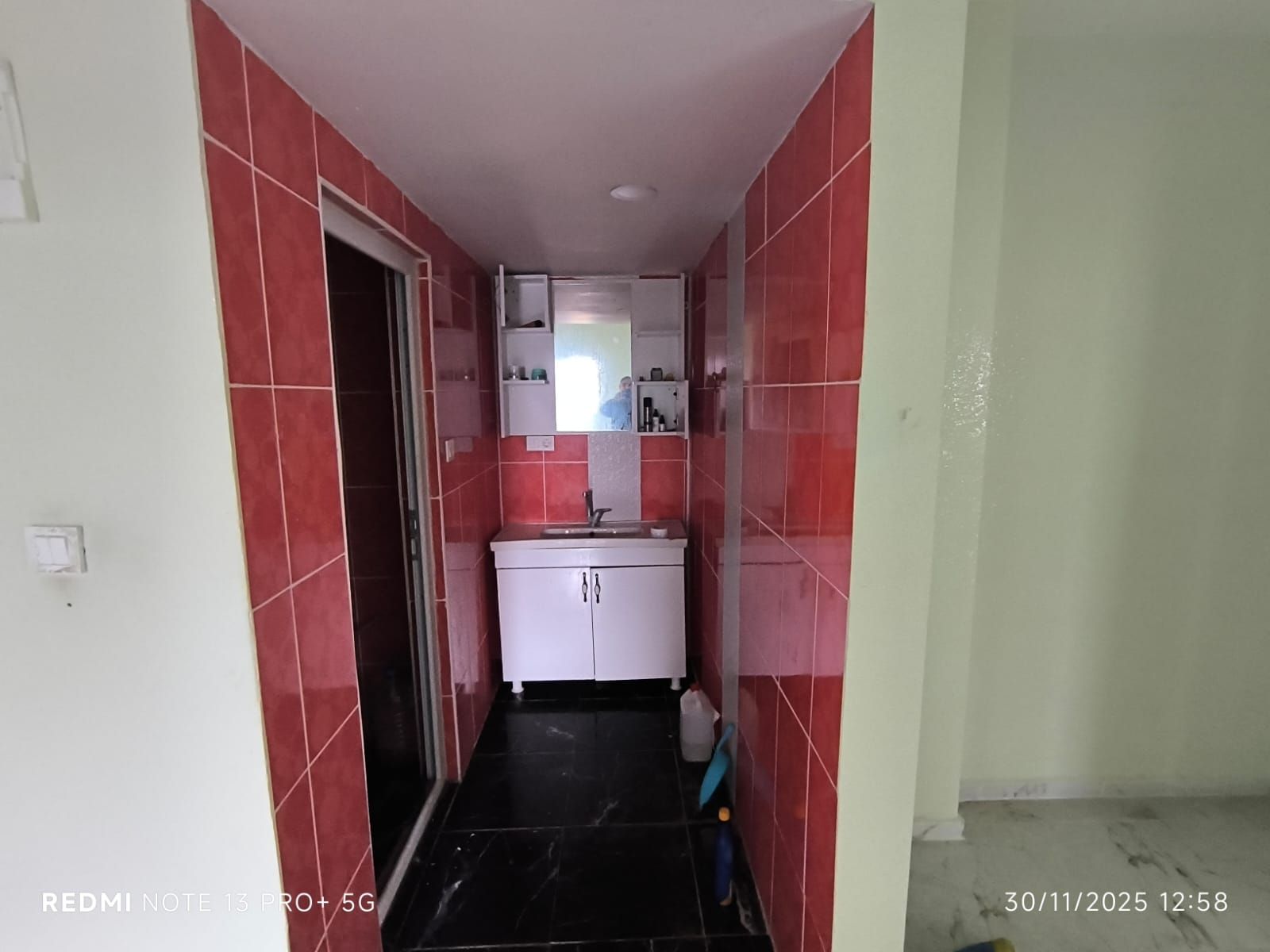 BATMANIN GÖZDE İLÇESİ CEVİZ VE BAL DİYARI SASONDA YATIRIMLIK FIRSAT 3+1 DAİRE