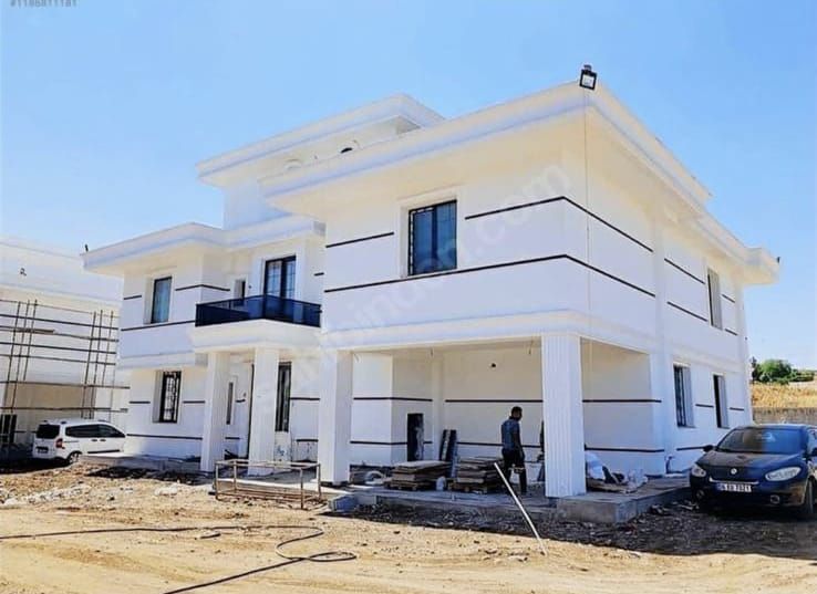 MAKRO LİFE GAYRİMENKUL'DEN 450 EVLER CİVARI SATILIK LÜKS TRİPLEX VİLLA