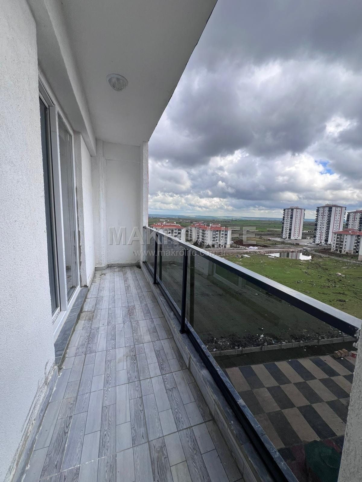 ÜÇKUYULAR'DA ZİRVE YAPIDA KİRALIK 2+1 DAİRE