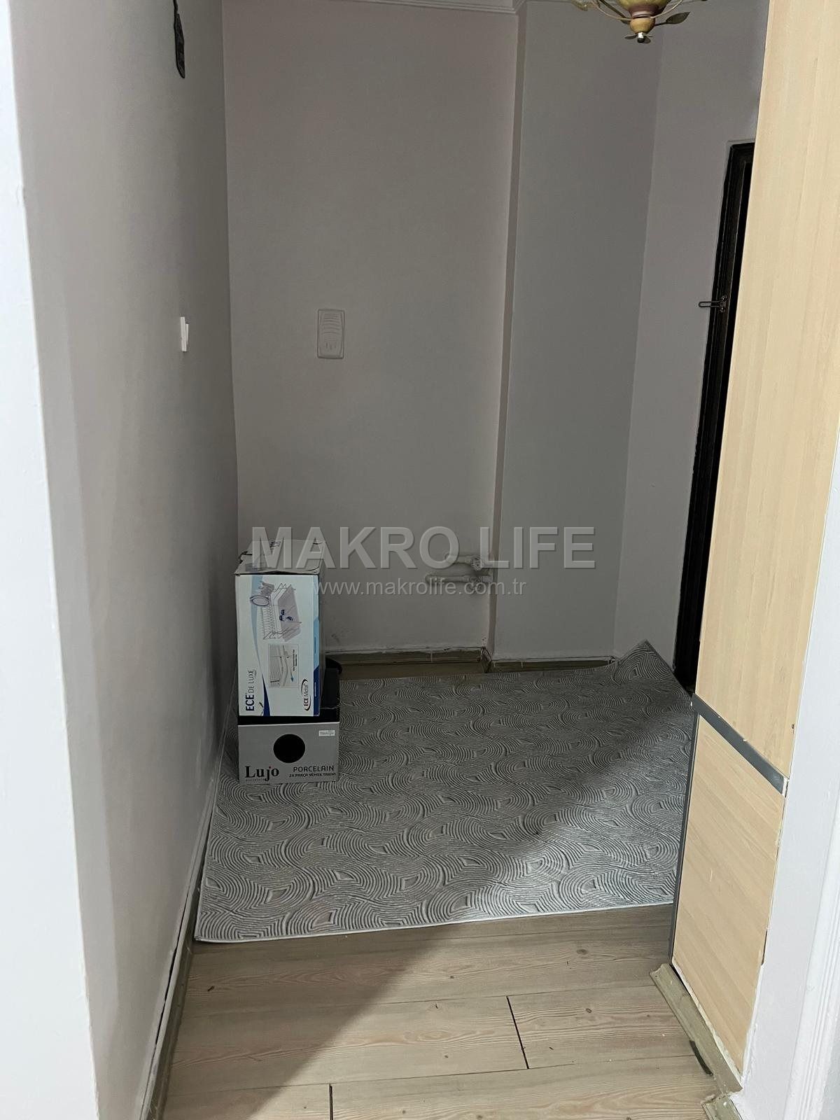 KAYAPINAR BELEDİYESİ ARKASI SATILIK 3+1 YÜKSEK GİRİŞ