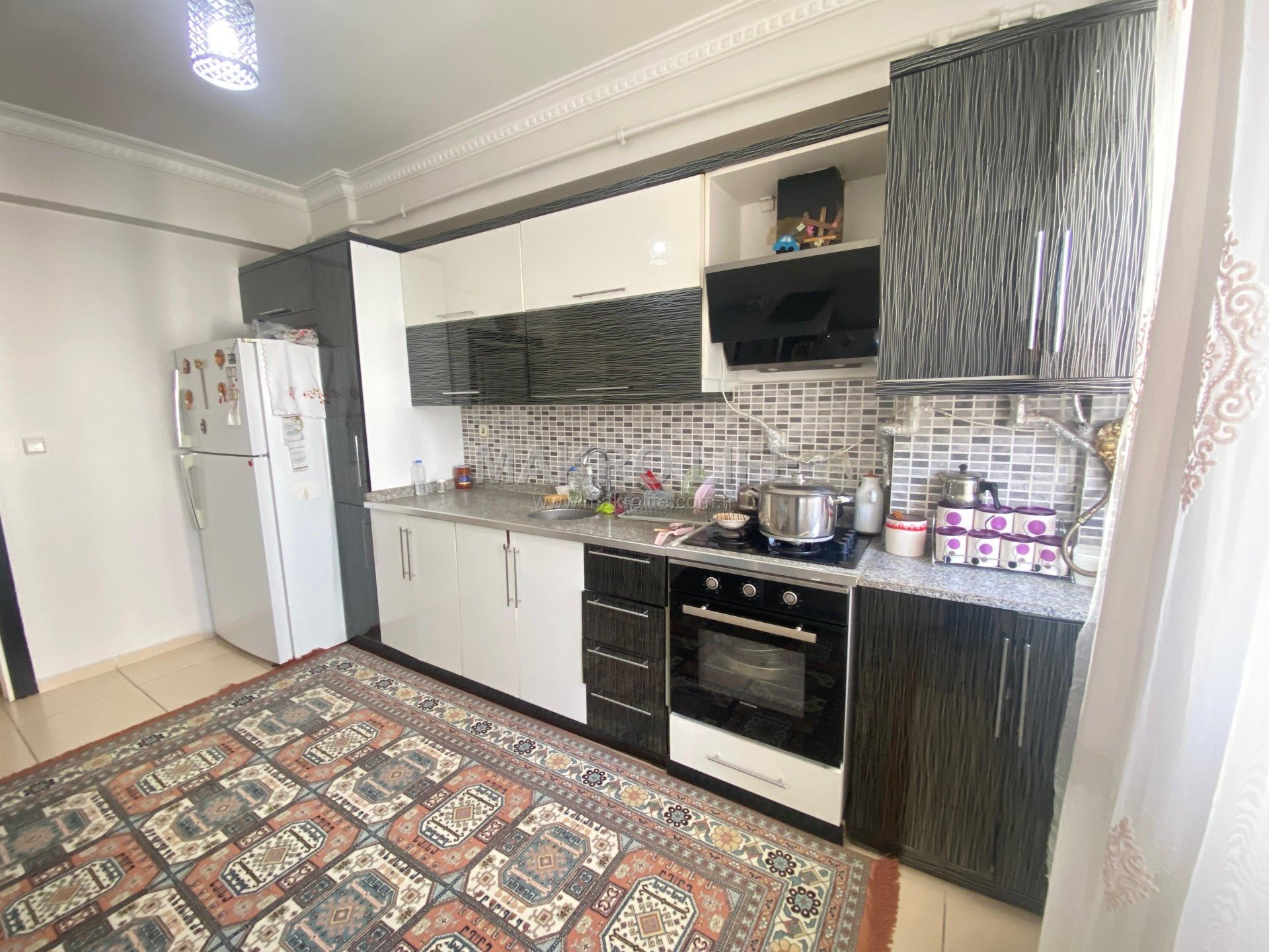 YENİ HAL CİVARI SATILIK 3+1 DAİRE