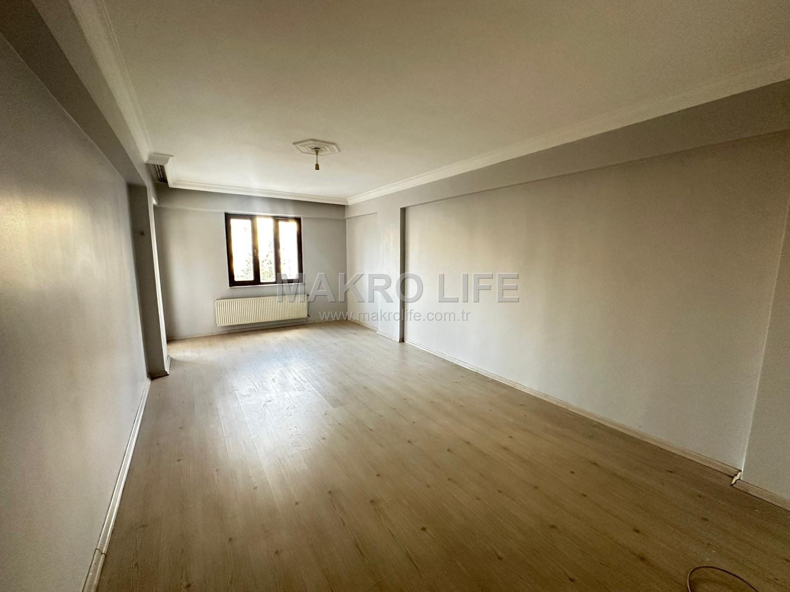 YENIYOL EVLENDIRME DAİRESİ CİVARI SATILIK 3+1 BOŞ BAKIMLI DAİRE