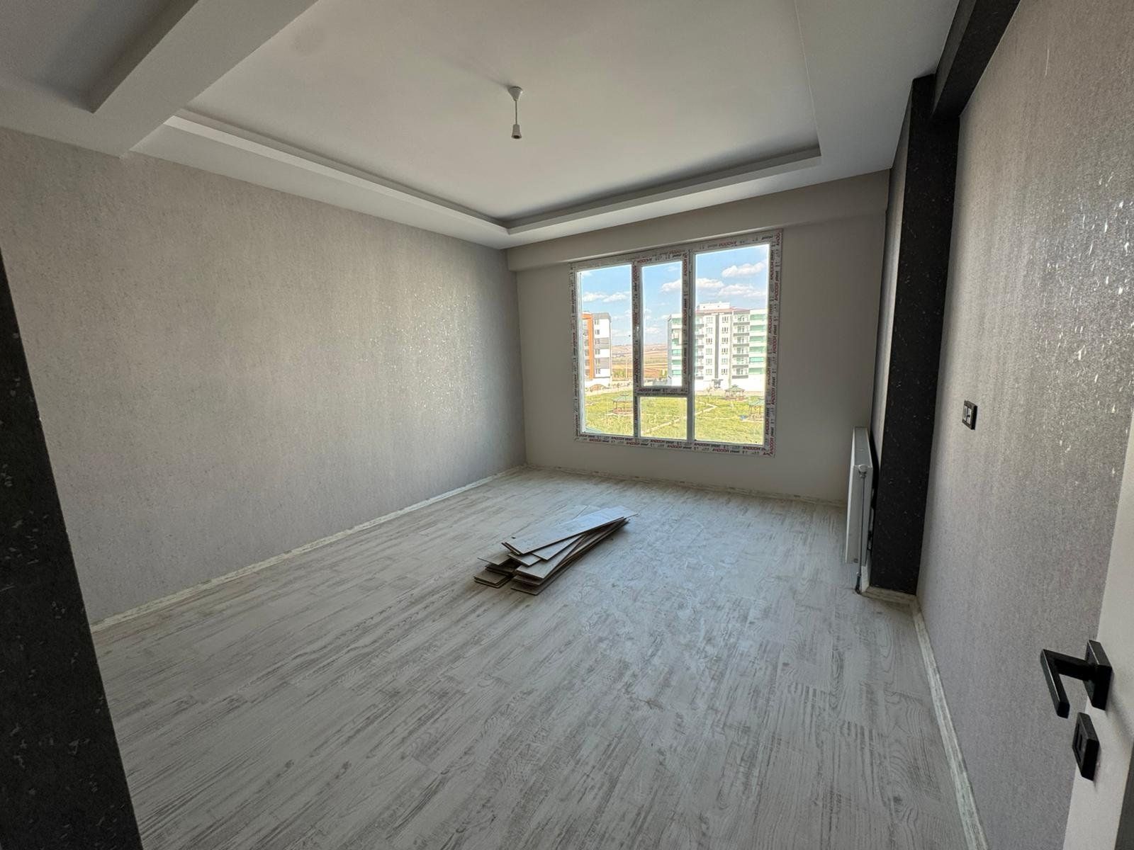 YENİŞEHİR 450 EVLERDE LÜKS DAİRE