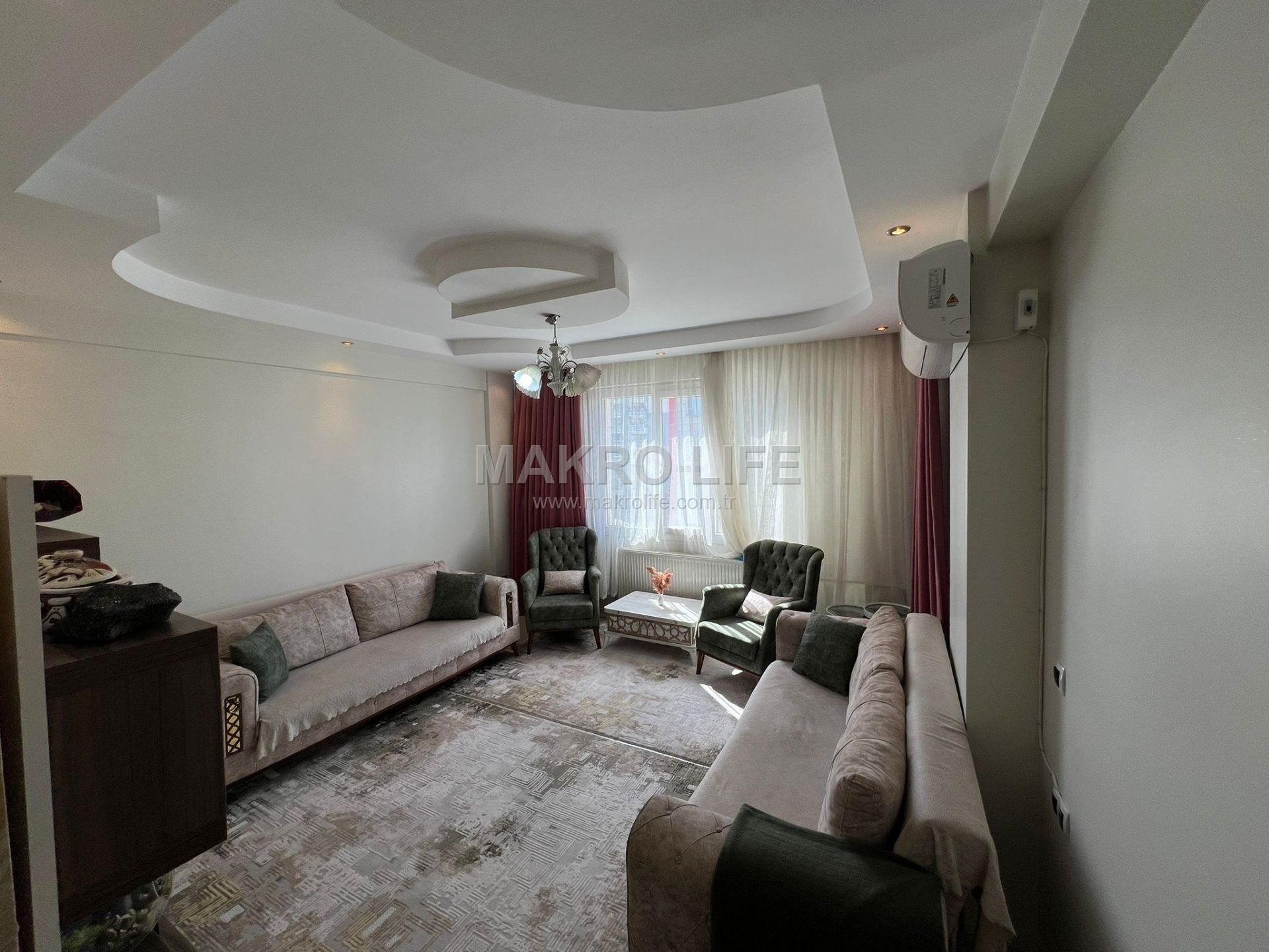 BAĞCILAR ZÜMRÜTKENT KARŞISINDA SATILIK 2+1 GENİŞ DAİRE