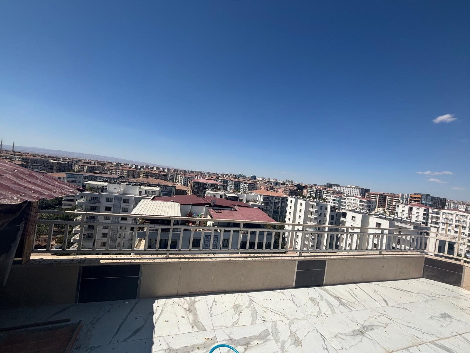 DİYARBAKIRIN EN GÖZDE SİTESİ SATIŞTA ERBAB YAŞAM 2 YAPI KALİTESİYLE SATILIK ULTRA LÜKS 4+3 DUBLEKS DAİRE