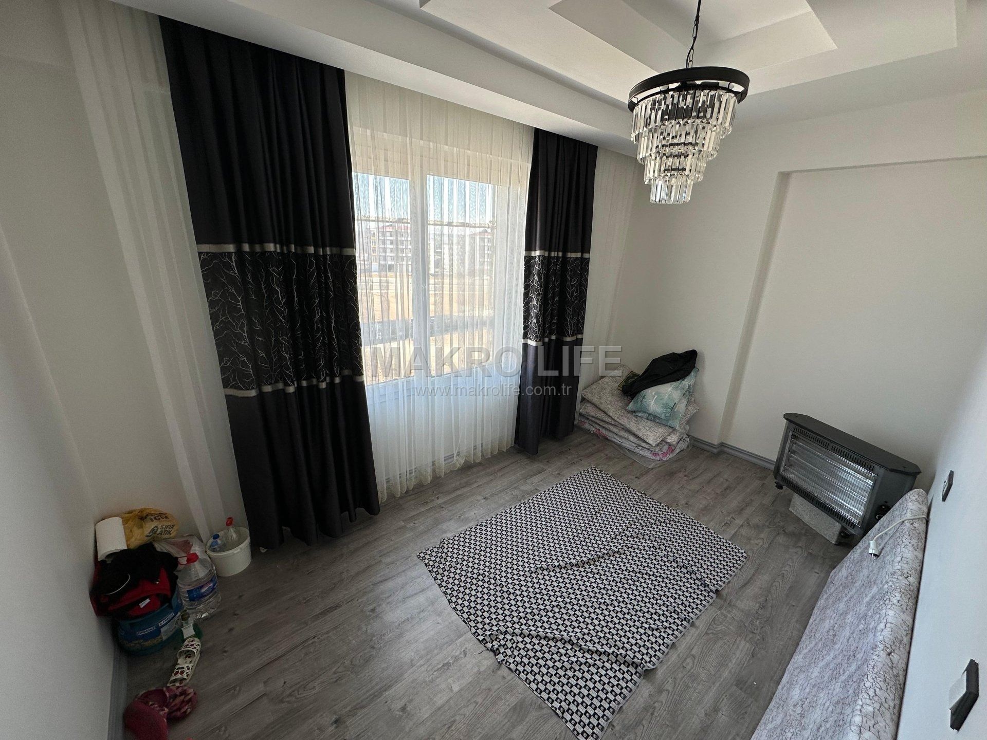 ACİLL SATILIK 450 EVLERDE YERDEN ISITMALI 3+1 DAİRE