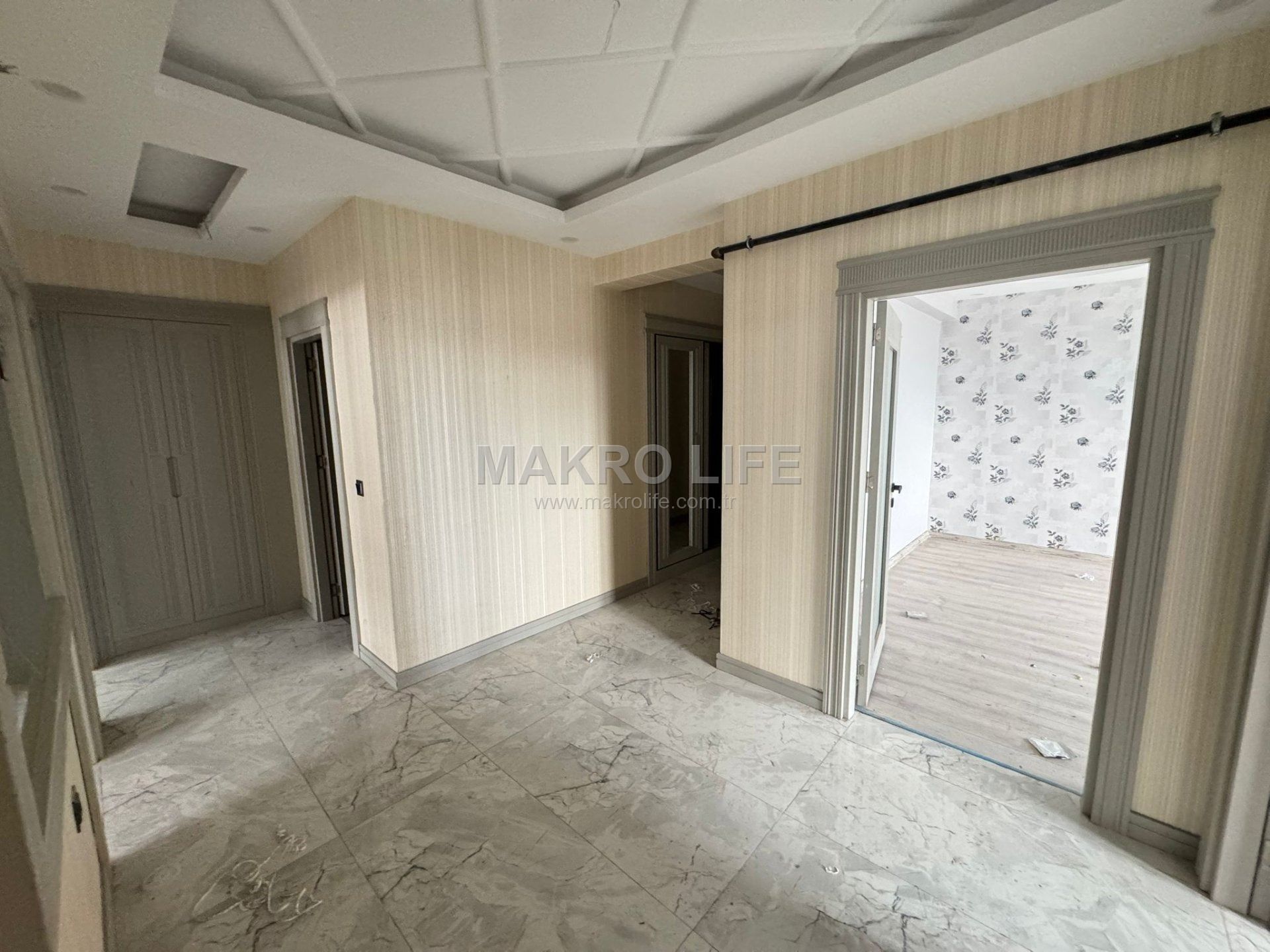 450 EVLER MGA YAPIDA ACİL SATILIK 3,5+1 ARA KAT DAİRE