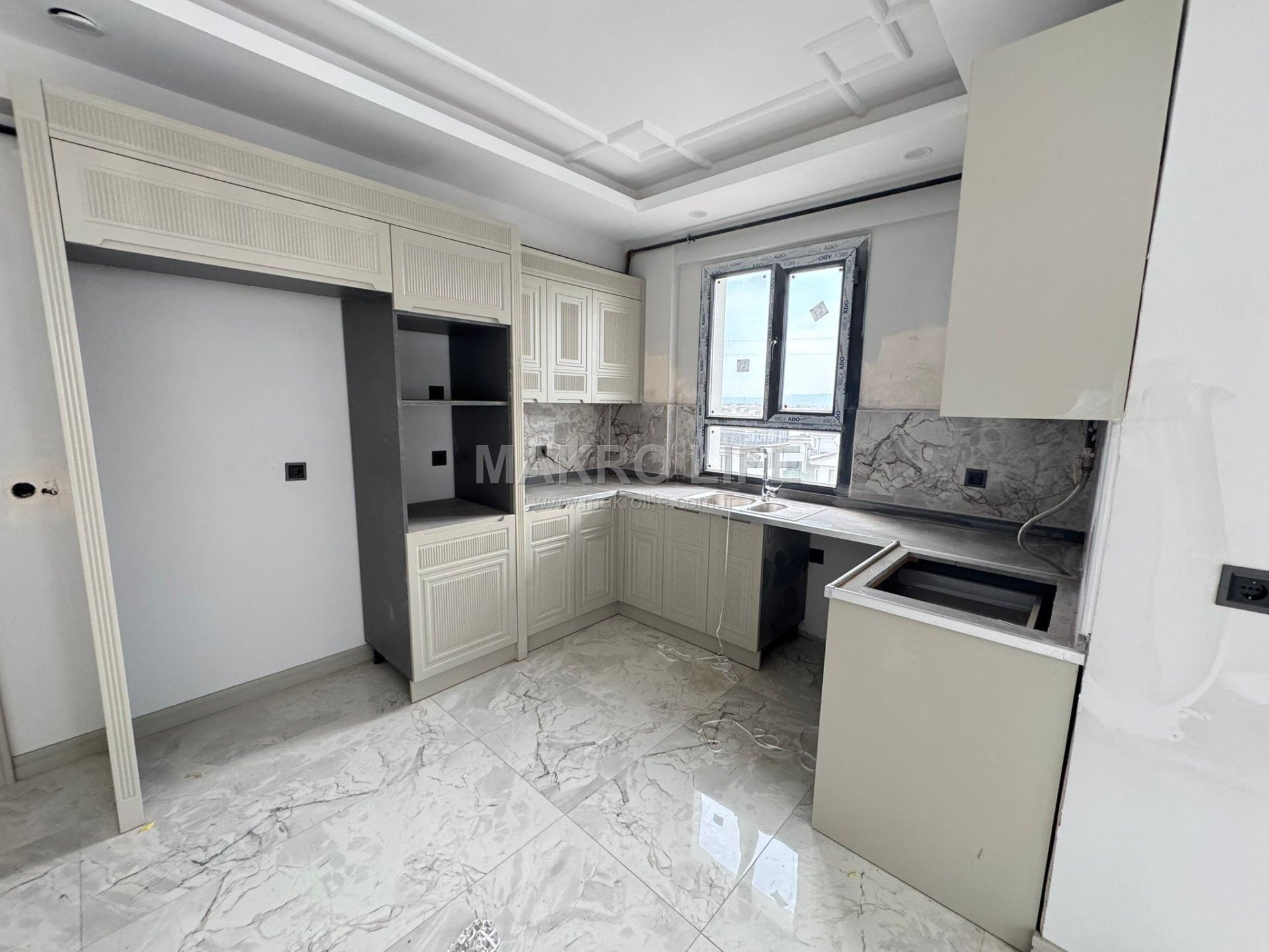 450 EVLER MGA YAPIDA ACİL SATILIK 3,5+1 ARA KAT DAİRE