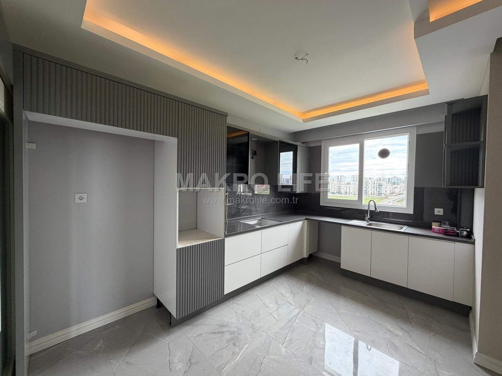 WİNSTON AWM ARKASINDA SATILIK BOŞ 3,5+1 LÜX DAİRE