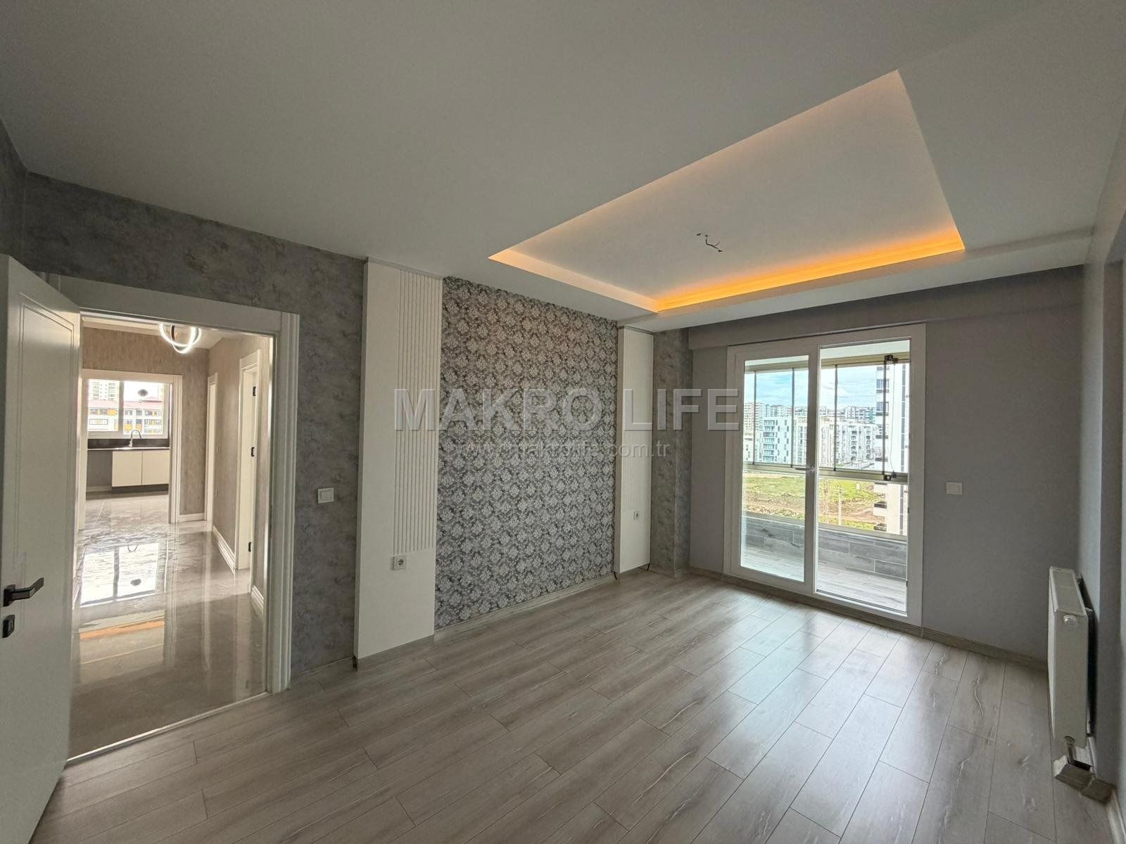 WİNSTON AWM ARKASINDA SATILIK BOŞ 3,5+1 LÜX DAİRE