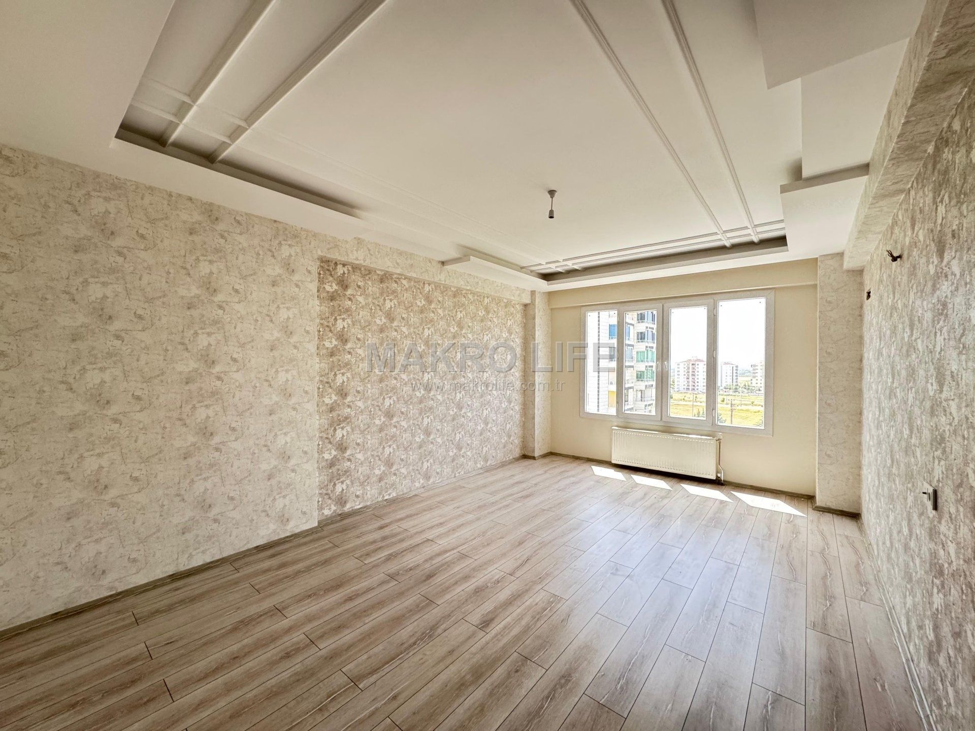 URFA YOLU ÜZERİNDE 3+1 BOŞ TAŞINMAYA HAZIR DAİRE