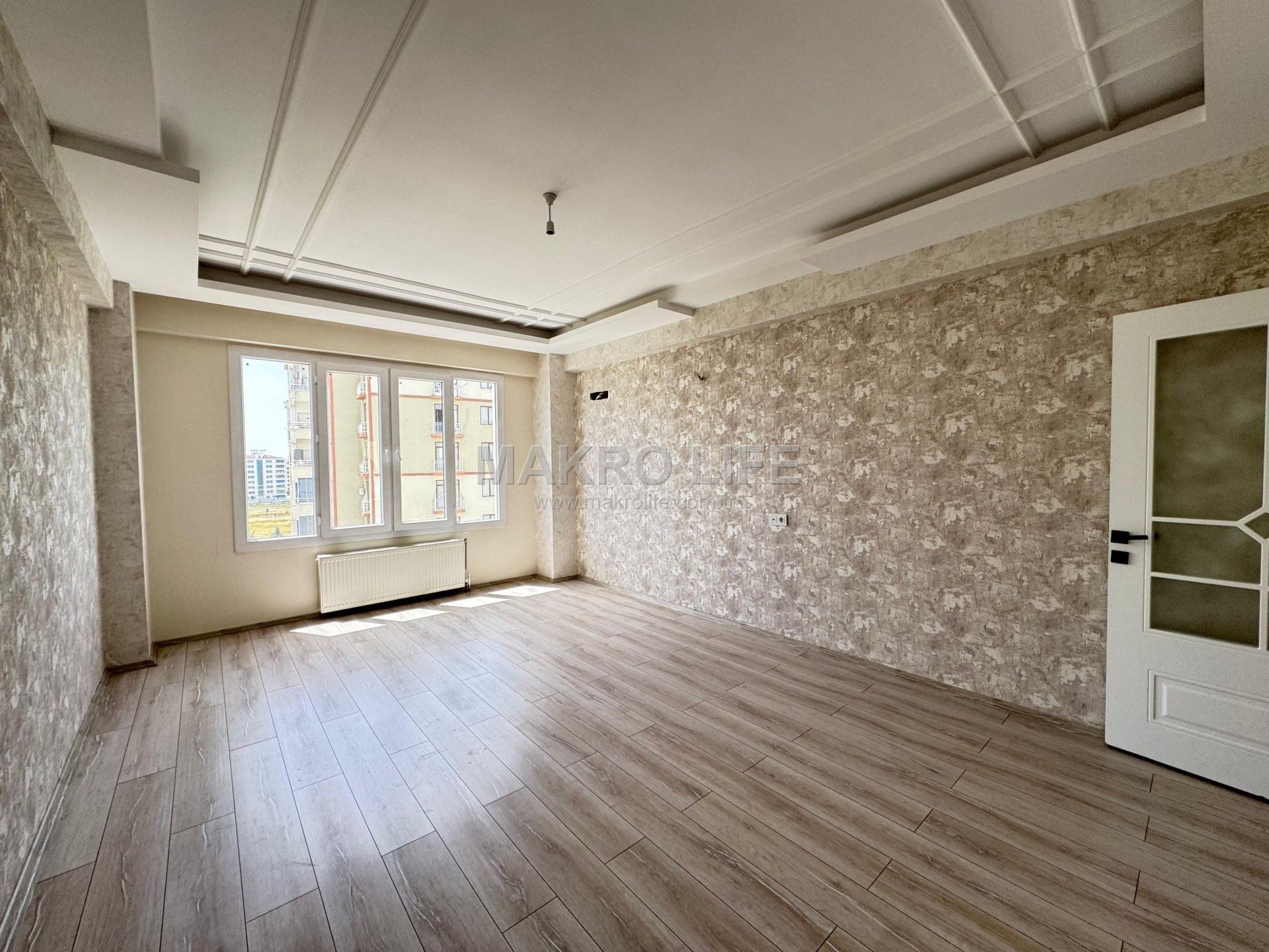 URFA YOLU ÜZERİNDE 3+1 BOŞ TAŞINMAYA HAZIR DAİRE
