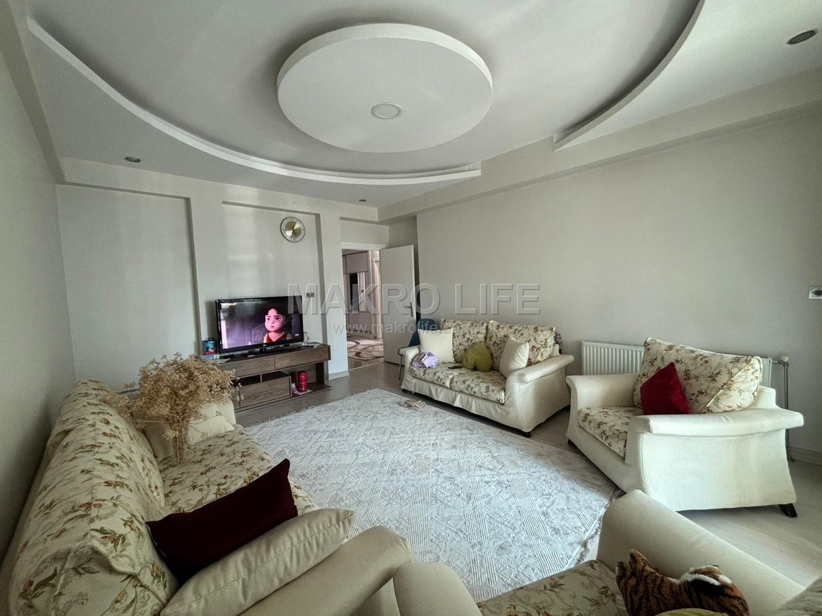 75 CADDE ÜZERİ 4+1 SATILIK FIRSAT DAİRE