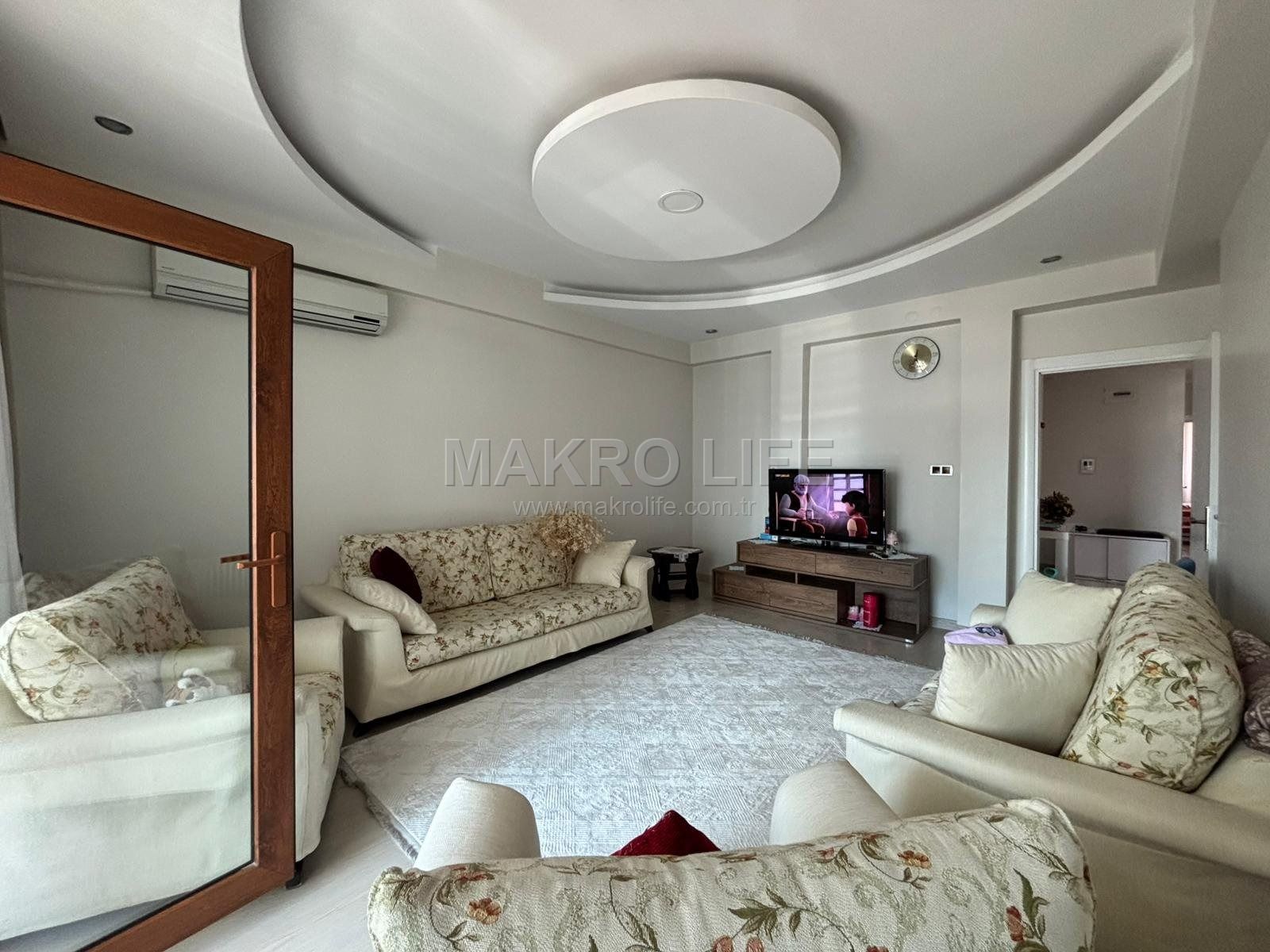 75 CADDE ÜZERİ 4+1 SATILIK FIRSAT DAİRE