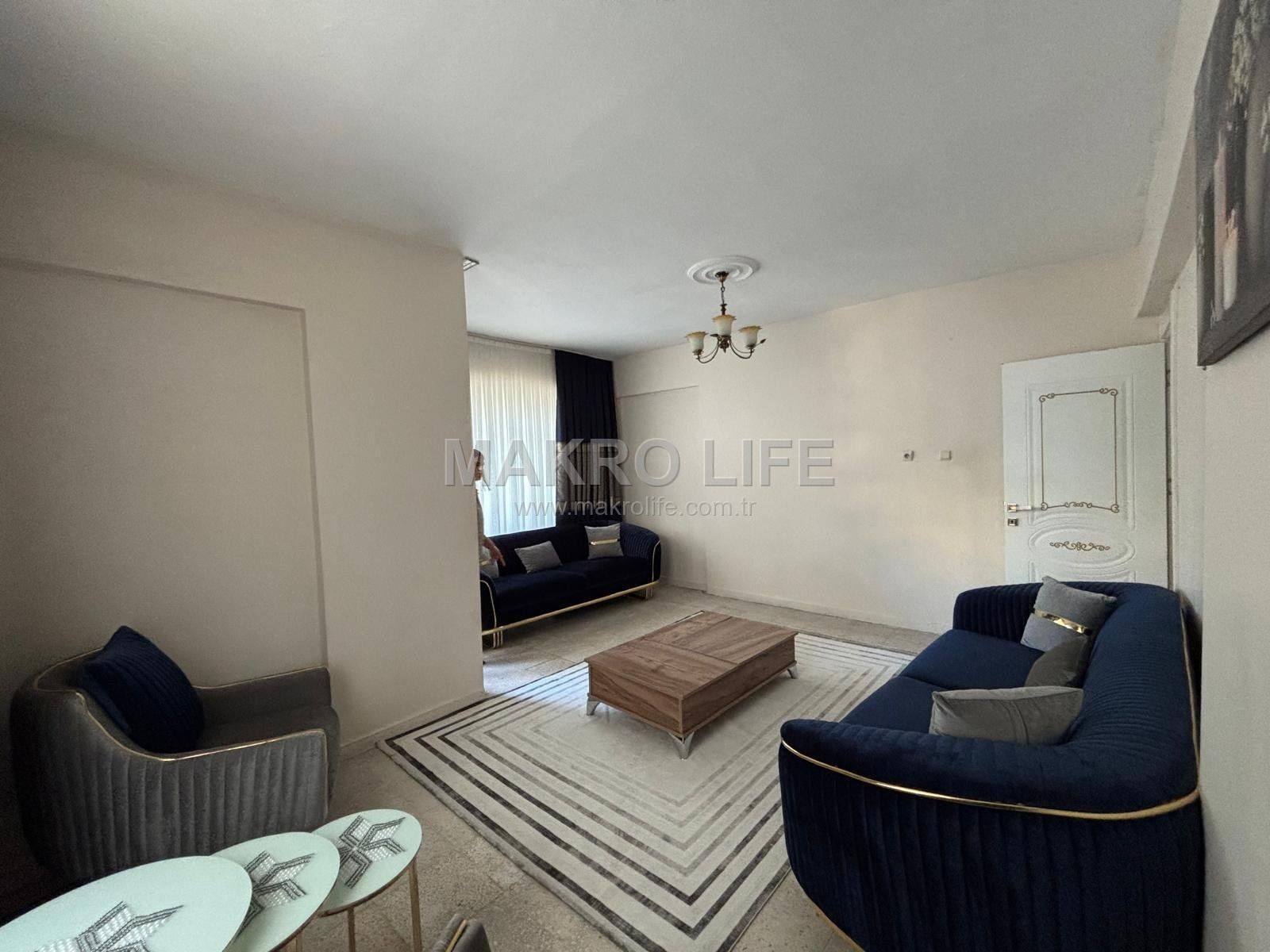 HUZUREVLERİ ANA CADDE ÜZERİ SATILIK 3+1 DAİRE!