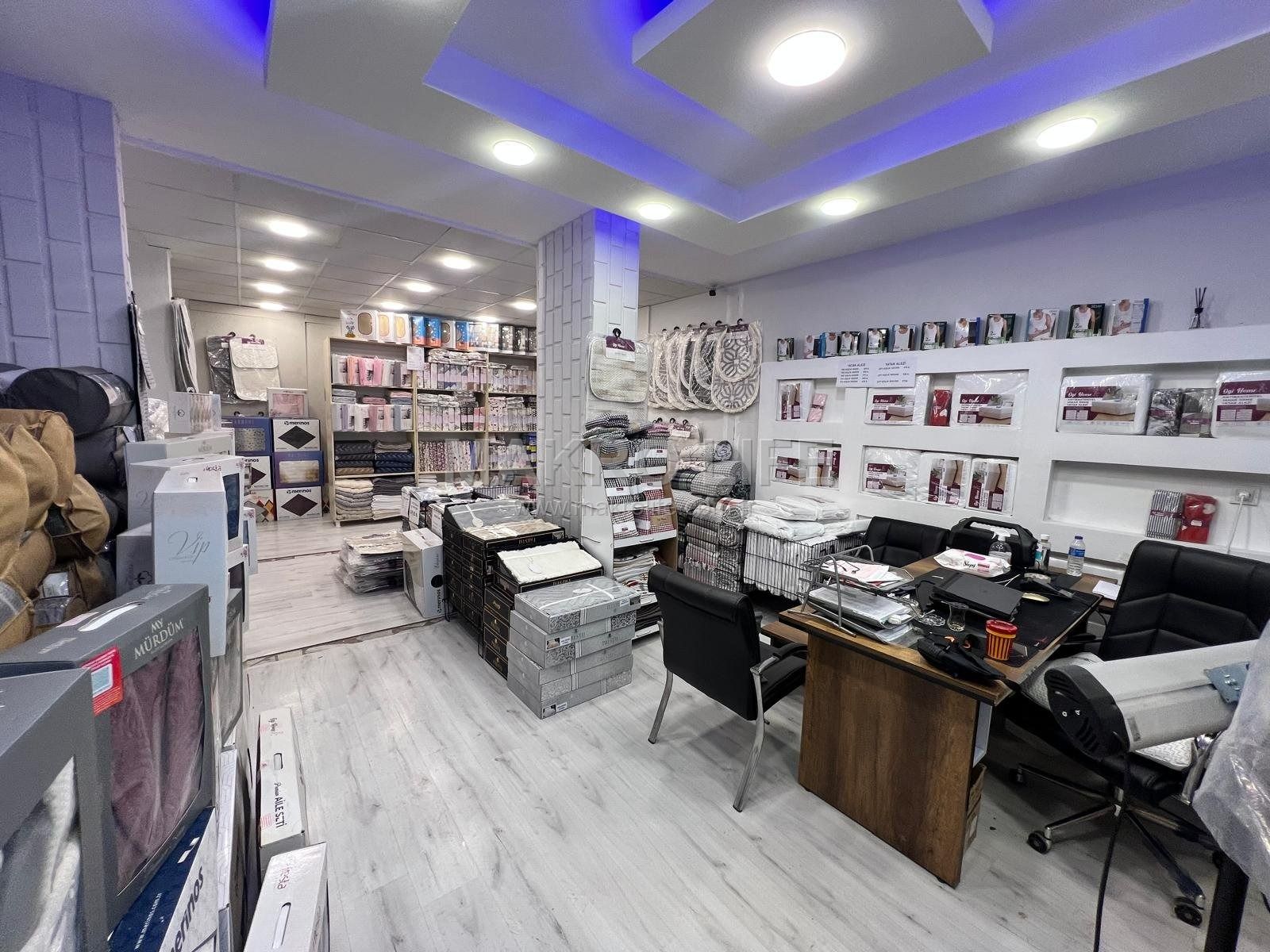BAĞLAR TEĞMEN CADDESİ SATILIK FULL YAPILI DÜKKAN