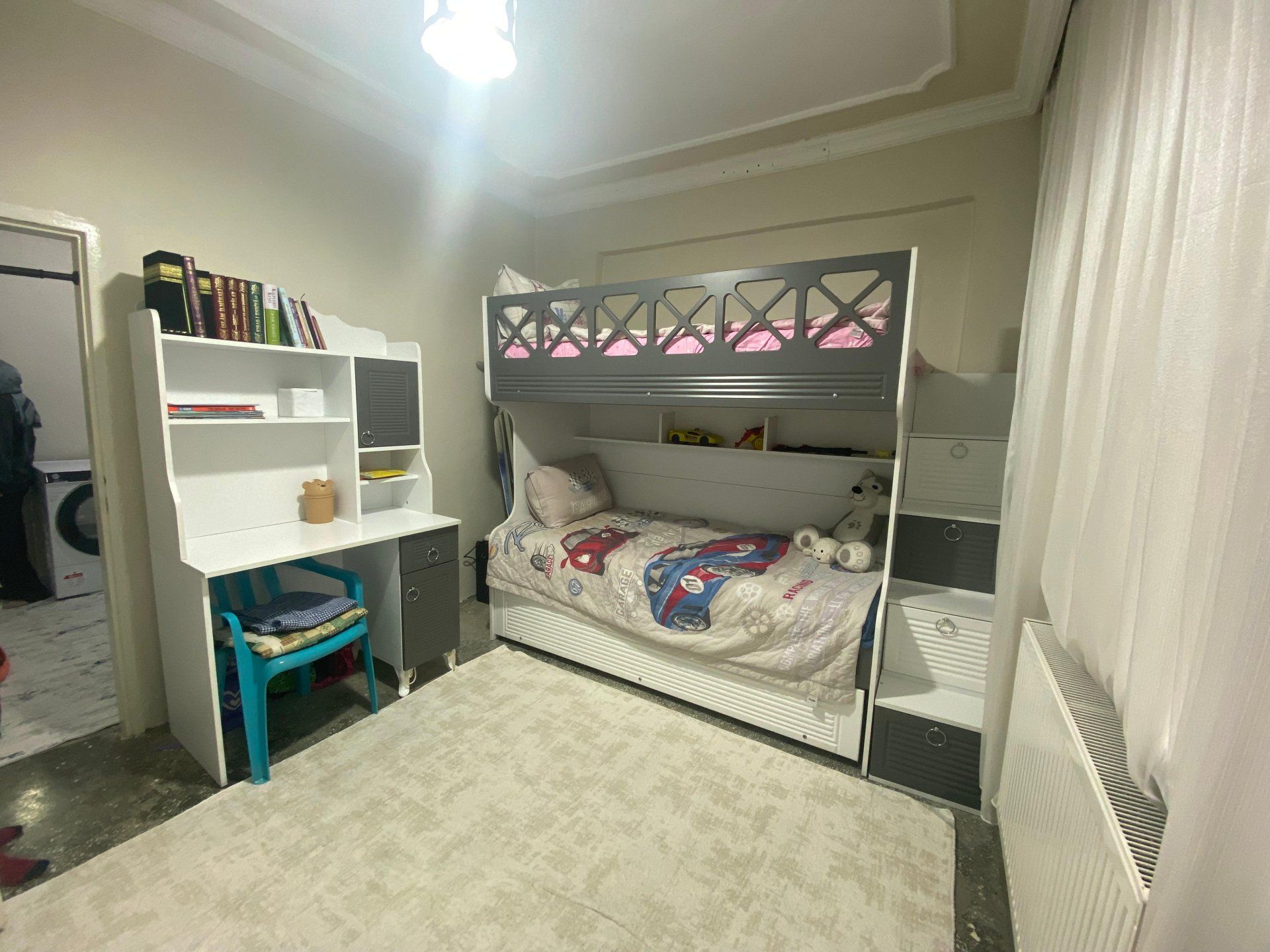 BAĞLAR 5 NİSANDA SATILIK MASRAFLI 2+1 DAİRE
