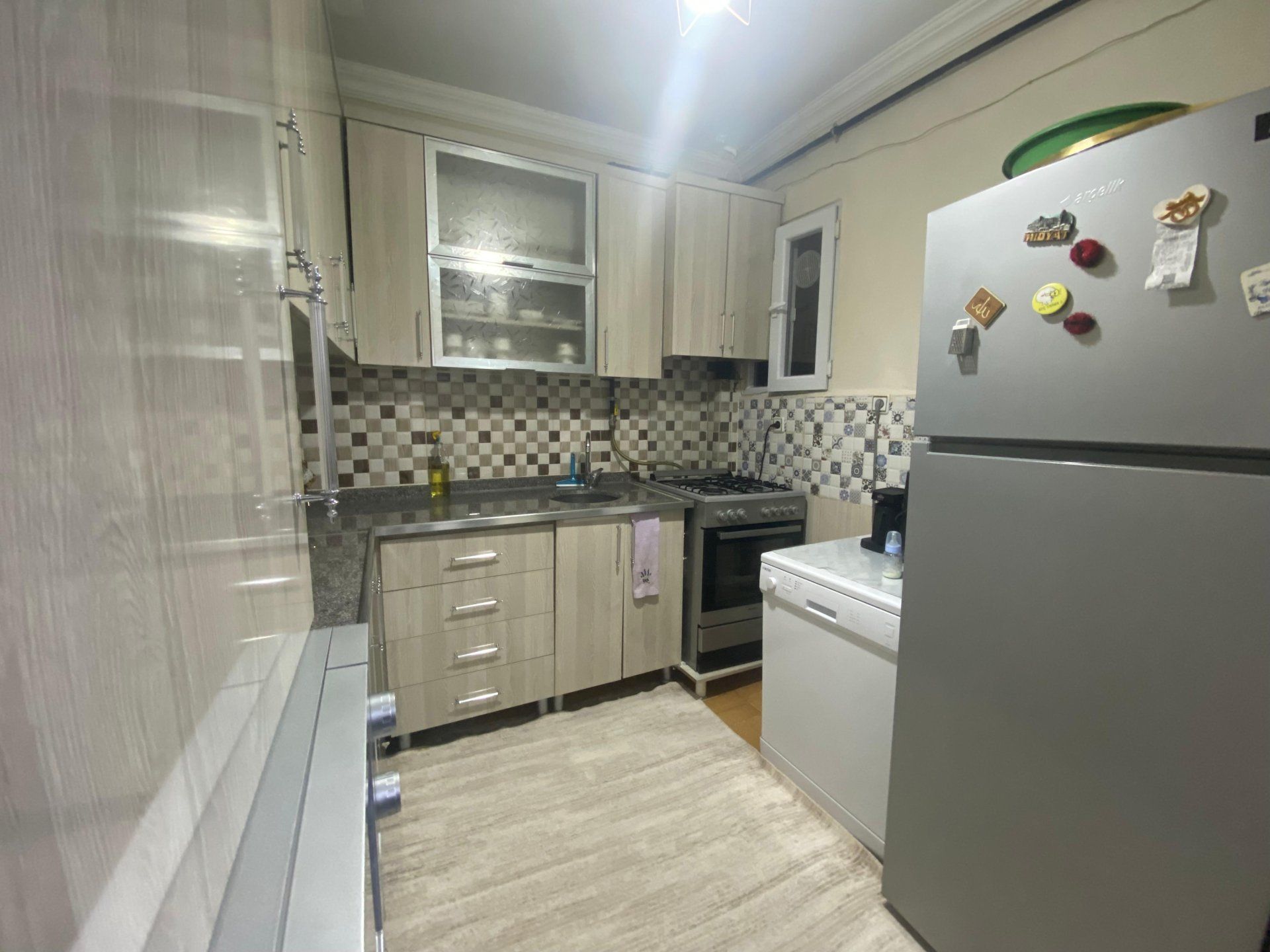 BAĞLAR 5 NİSANDA SATILIK MASRAFLI 2+1 DAİRE