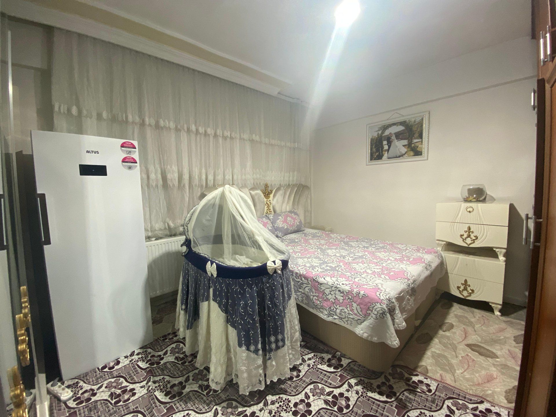 BAĞLAR 5 NİSANDA SATILIK MASRAFLI 2+1 DAİRE
