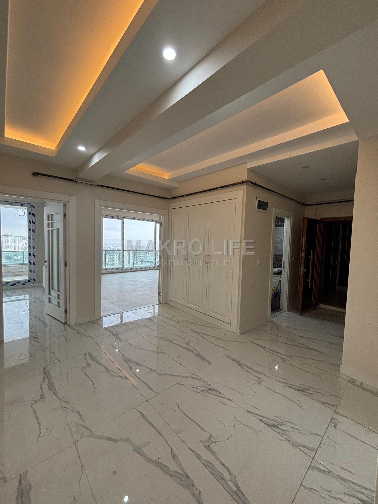 SATILIK WİNSTOWN İLE ADLİ TIP ARASINDA SIFIR 4,5+1 DAİRE