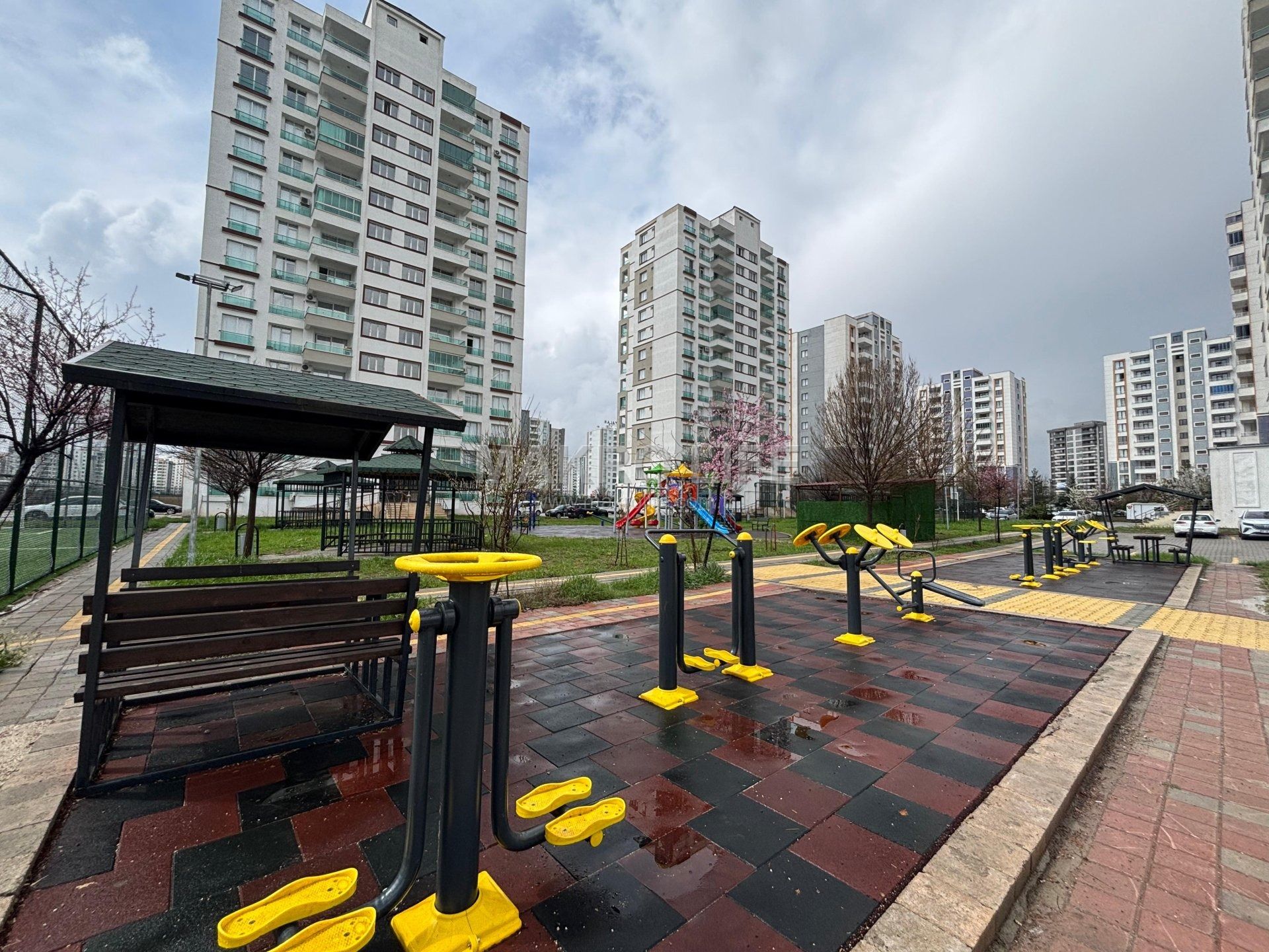 SATILIK WİNSTOWN İLE ADLİ TIP ARASINDA SIFIR 4,5+1 DAİRE