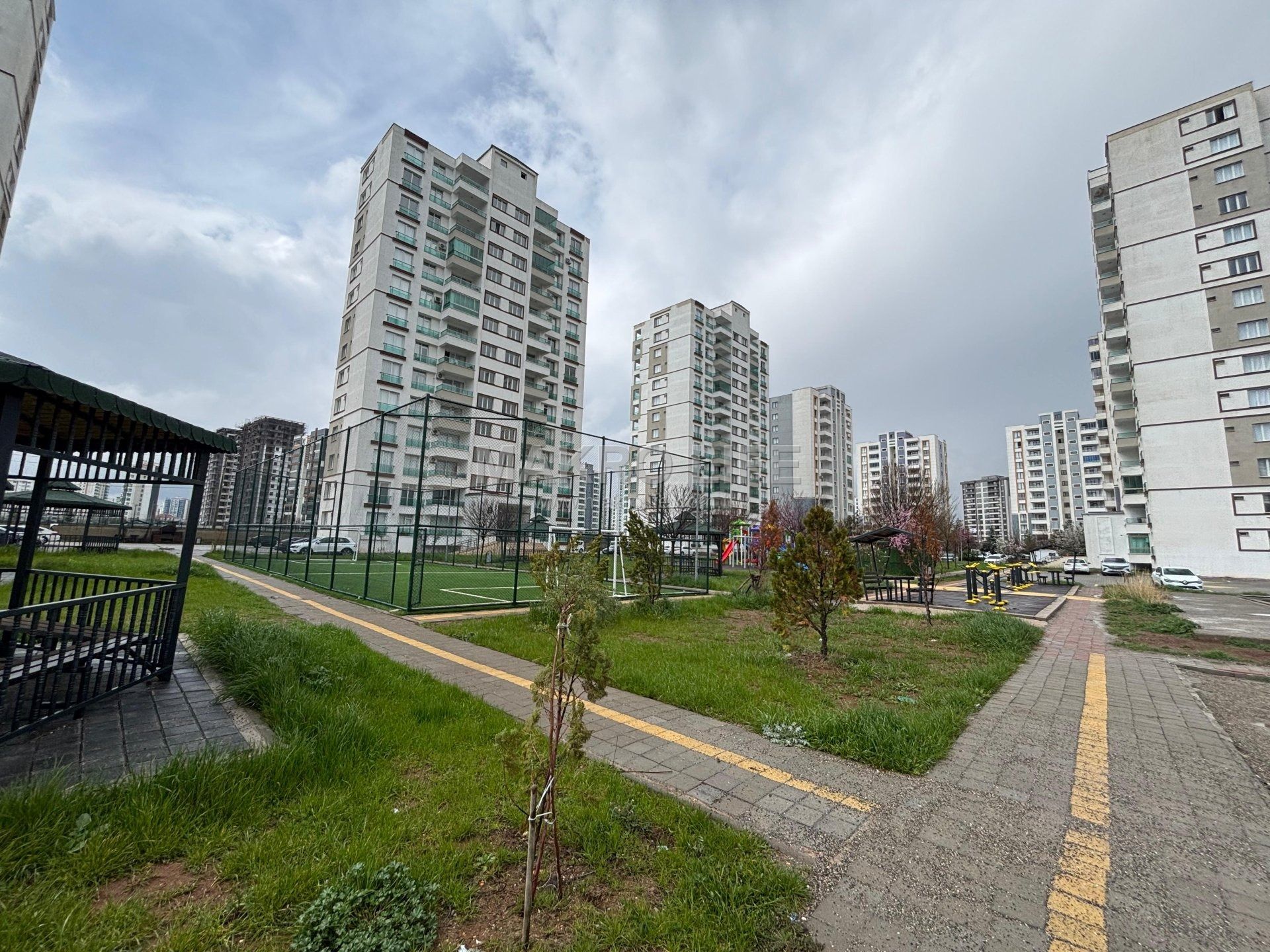 SATILIK WİNSTOWN İLE ADLİ TIP ARASINDA SIFIR 4,5+1 DAİRE