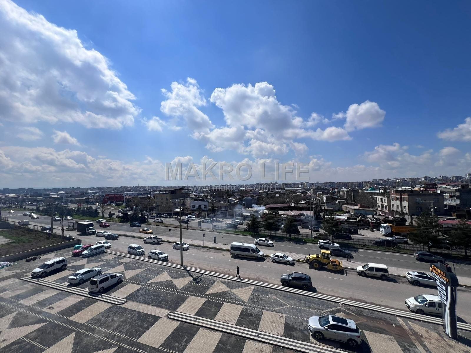 FIRSAT... ELAZIĞ CADDESİ'NDE KAYALAR YAPI'DA SATILIK 2+1 İŞYERİ