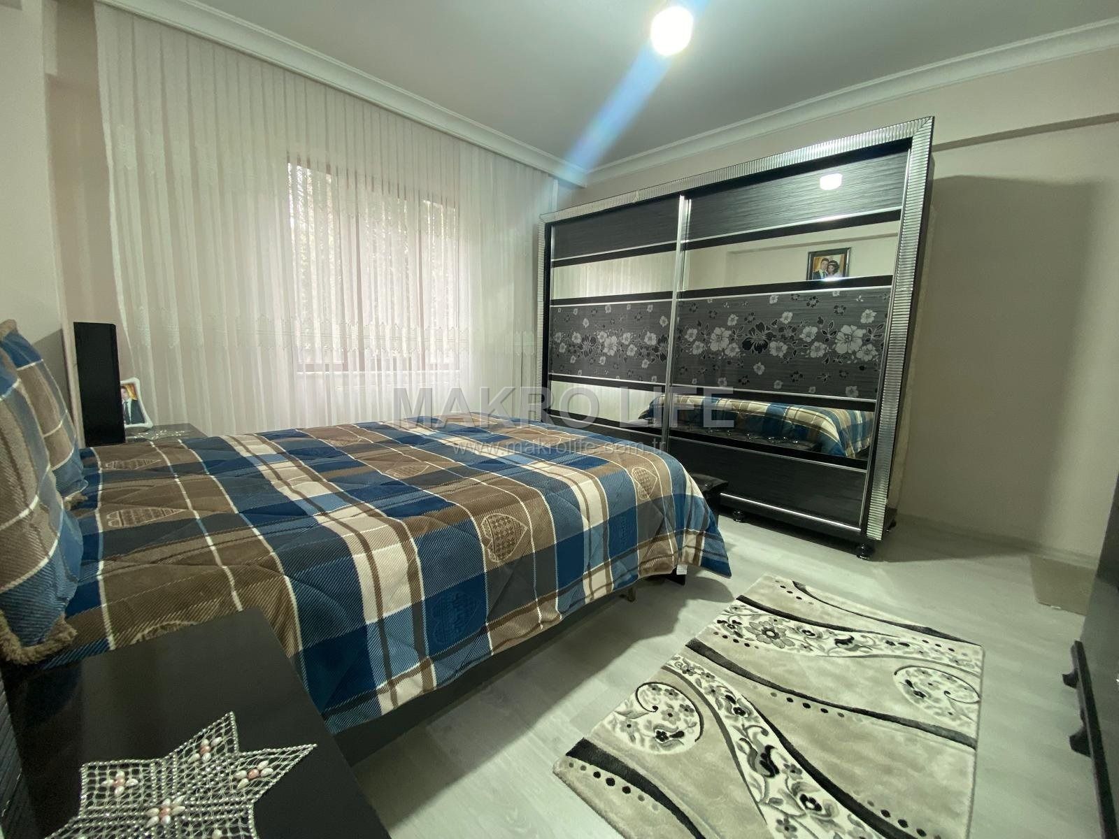GÖLETLİ PARK CİVARI SATILIK 1+1 DAİRE