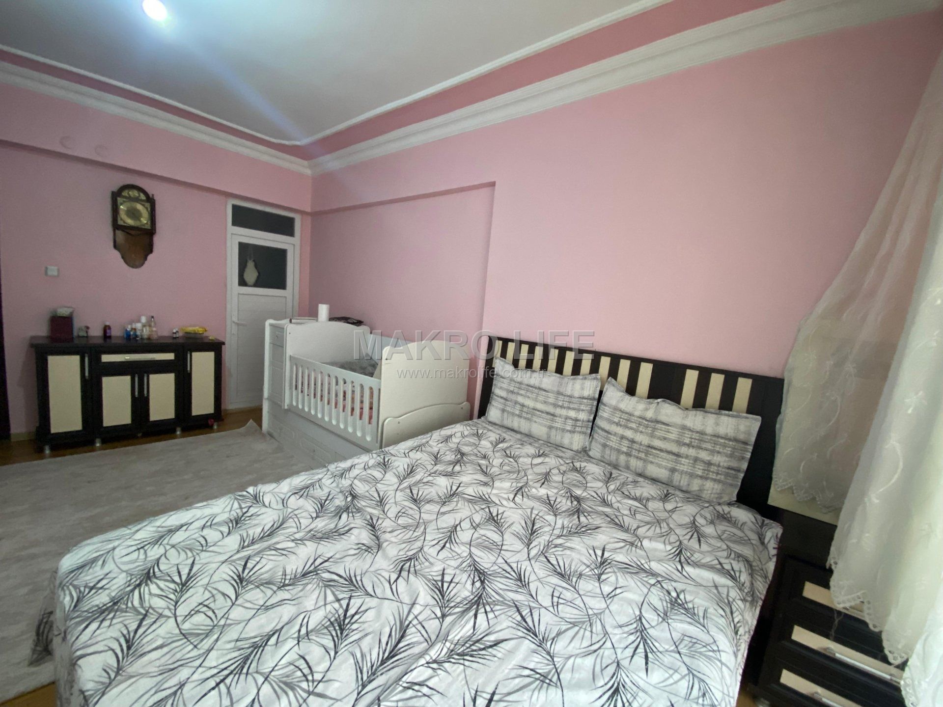 DİCLEKENT CADDESİNE SIFIR ACİL SATILIK 4+1 DAİRE