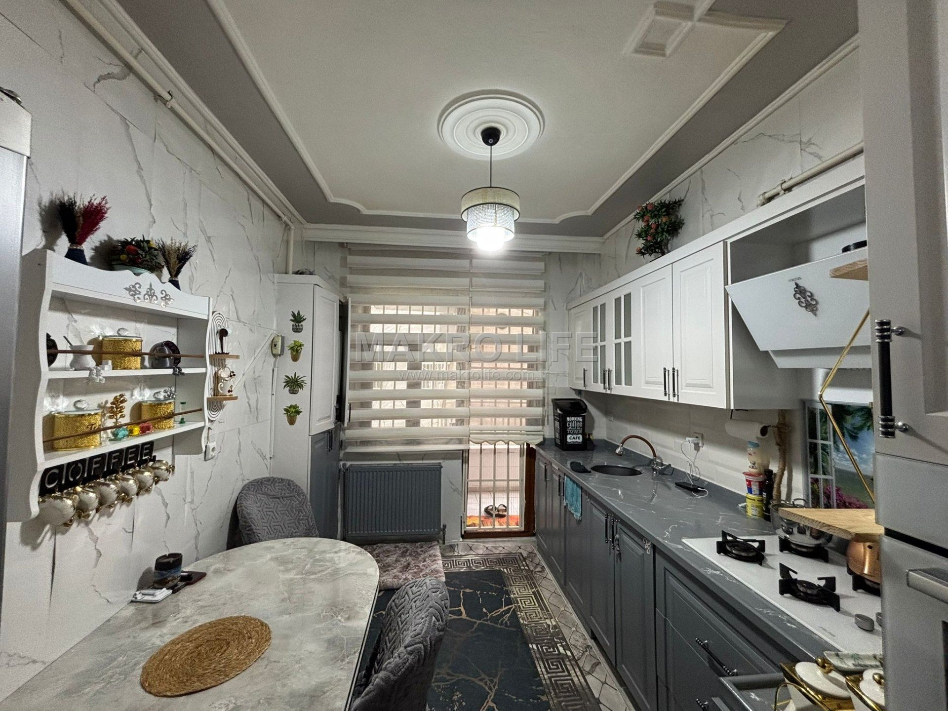 GAZİLER ANA CADDE ÜZERİ SİTE İÇERİSİNDE SATILIK 3+1 FULL YAPILI DAİRE