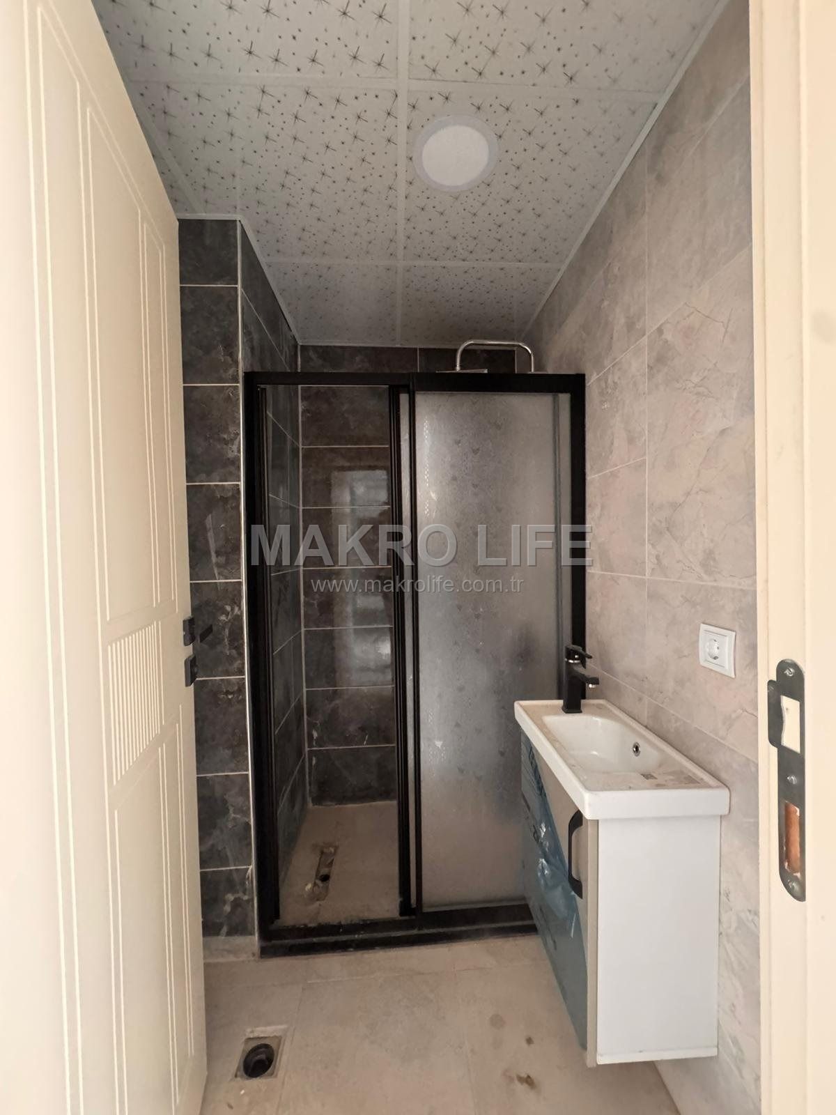 URFA YOLU ÜZERİNDE MEDA AMAZON SATILIK 2+1 DAİRE