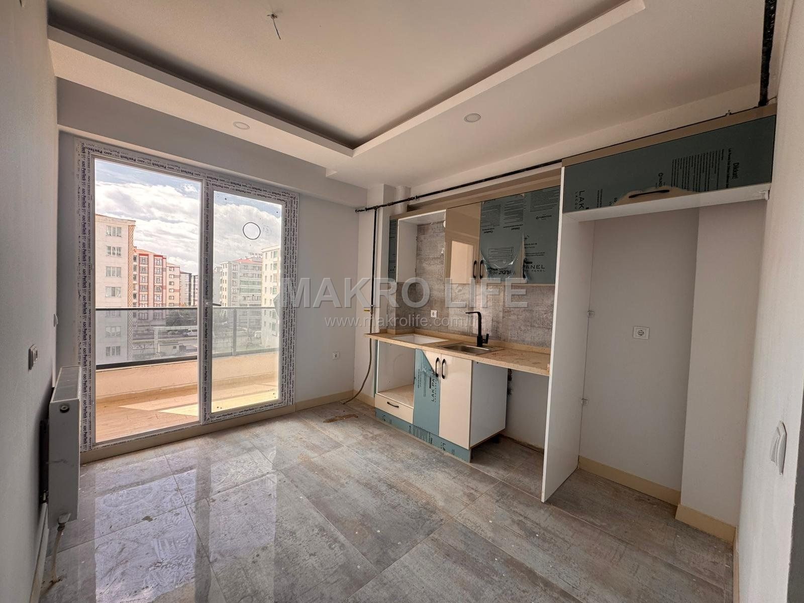 URFA YOLU ÜZERİNDE MEDA AMAZON SATILIK 2+1 DAİRE