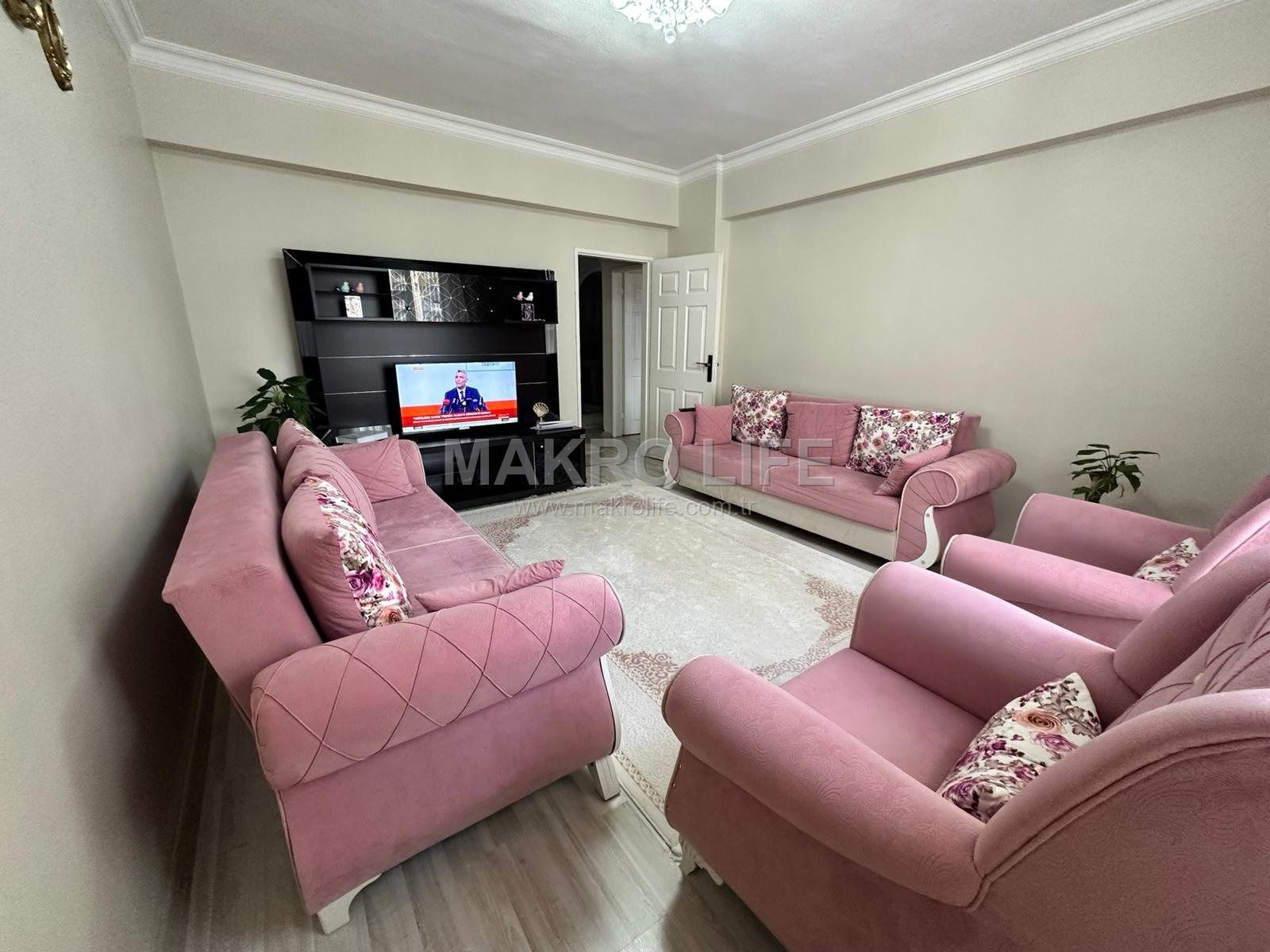 METROPOL MERKEZİ KONUMDA SATILIK 3+1 GENİŞ FERAH DAİRE