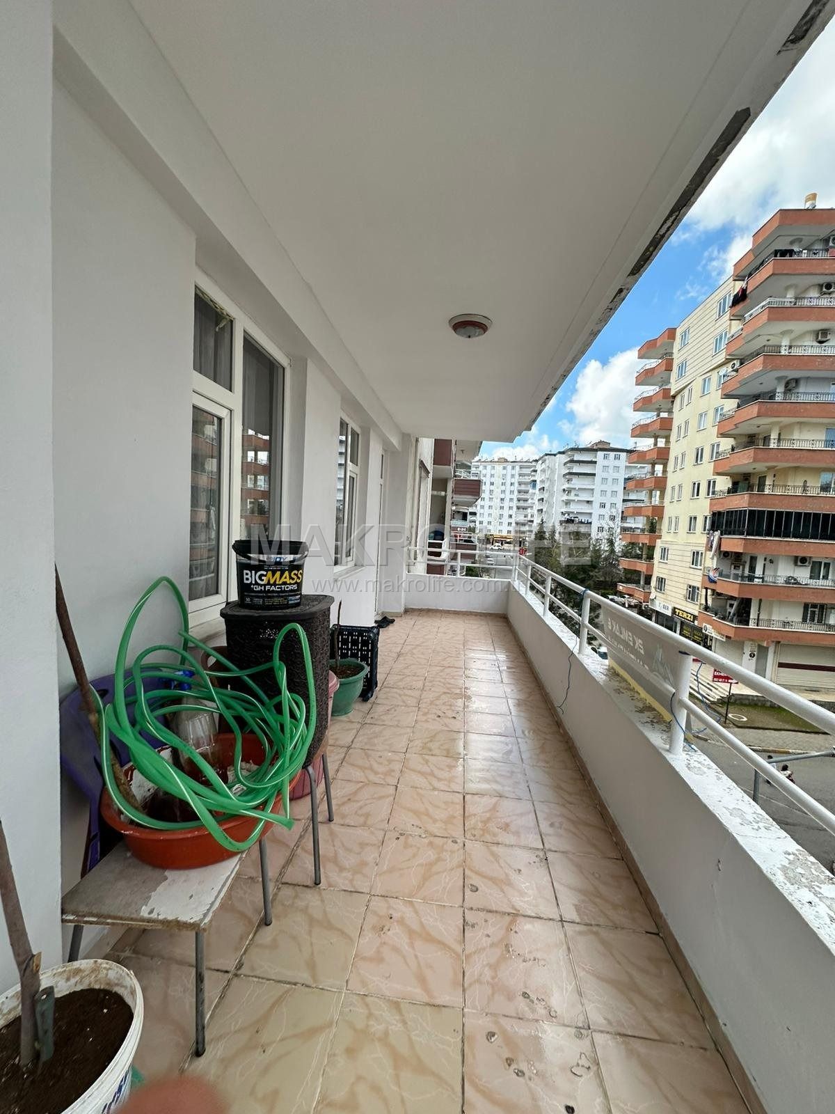 METROPOL MERKEZİ KONUMDA SATILIK 3+1 GENİŞ FERAH DAİRE