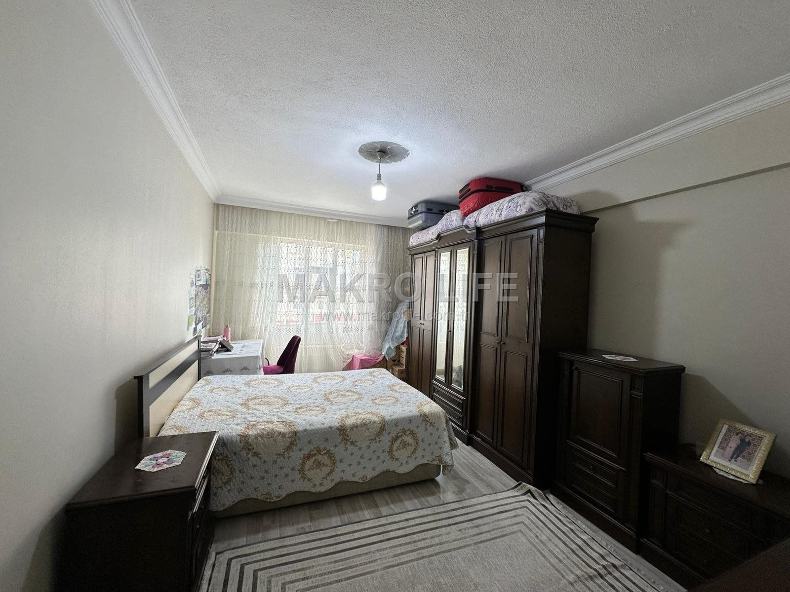 METROPOL MERKEZİ KONUMDA SATILIK 3+1 GENİŞ FERAH DAİRE