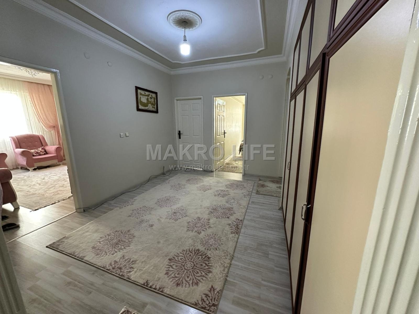METROPOL MERKEZİ KONUMDA SATILIK 3+1 GENİŞ FERAH DAİRE