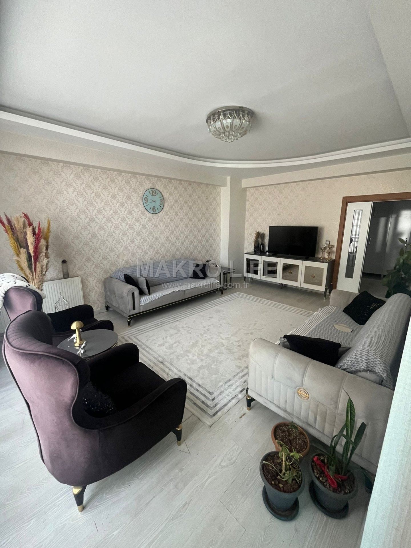 HAVAALANI KAVŞAĞINDA ACİL SATILIK 3+1 DAİRE