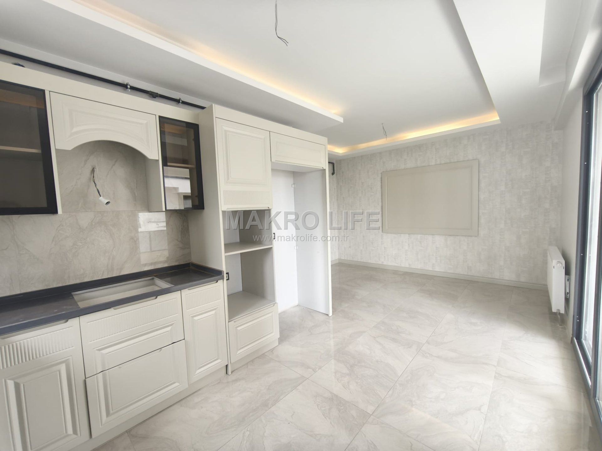 SULTAN HASTANESİ YANINDA 3,5+1 SATILIK FIRSAT DAİRE