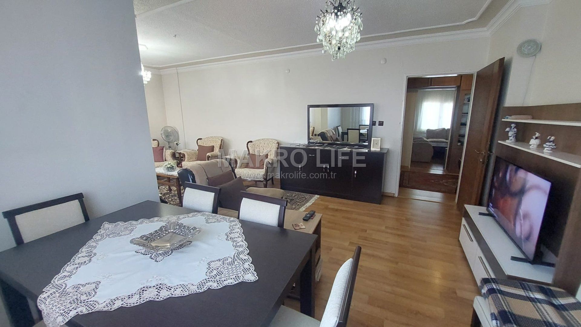 SEYRANTEPE TOPLU KONUT'TA SATILIK 3+1 FIRSAT ARAKAT DAİRE